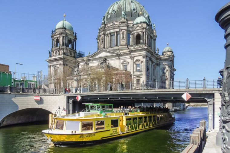 berlin-hop-on-hop-off-sightseeing-bus-with-boat-options
