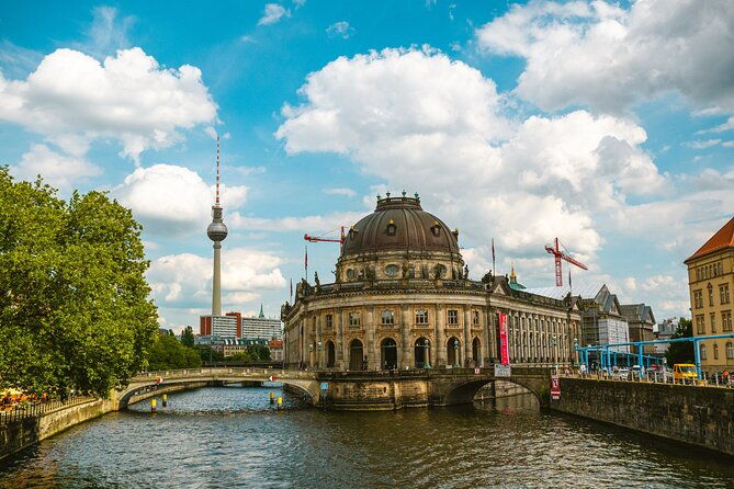 berlin-jewish-quarter-and-holocaust-private-walking-tour