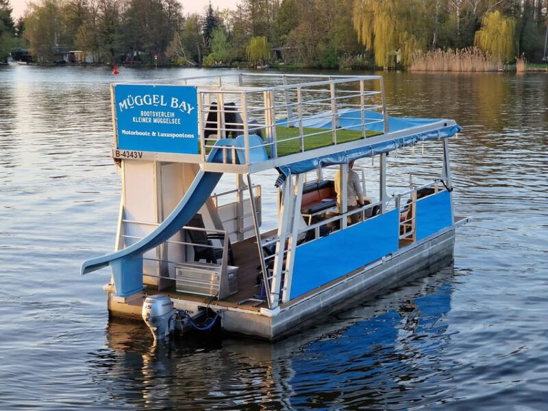 berlin-jost-van-dyke-pontoon-rental
