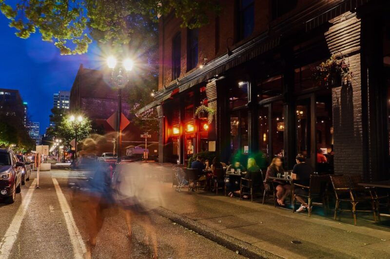 berlin-kreuzberg-guided-walking-evening-tour