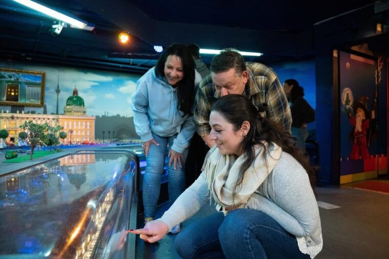 berlin-legoland-discovery-centre-adult-fan-night