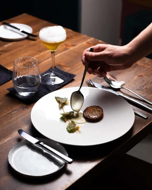 Berlin: New Year's Eve Vegan Michelin Dinner at Bonvivant - Key Points