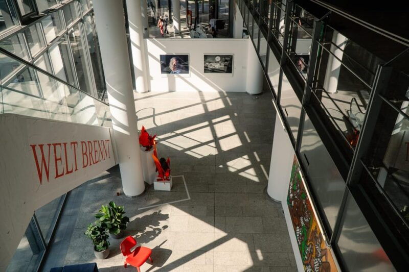 berlin-notagallery-modern-art-gallery-tour