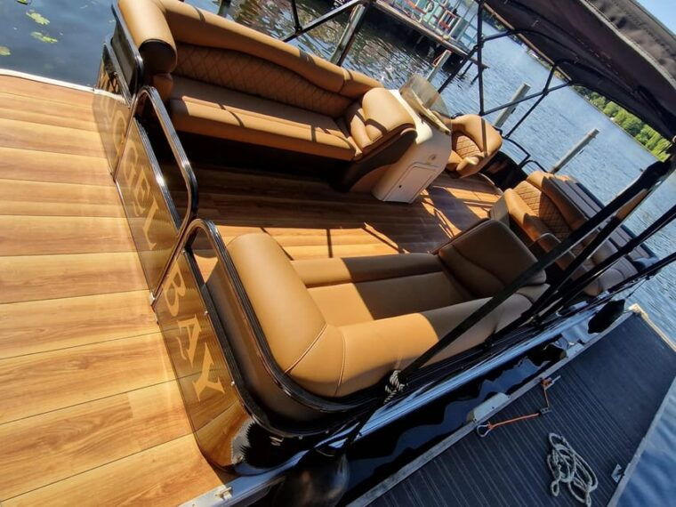 berlin-pontoon-boat-rental-bikini