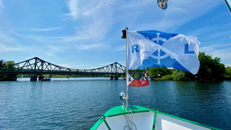 Berlin: Potsdam-Rundfahrt über die Unterhavel mit Guide - The Practical Side