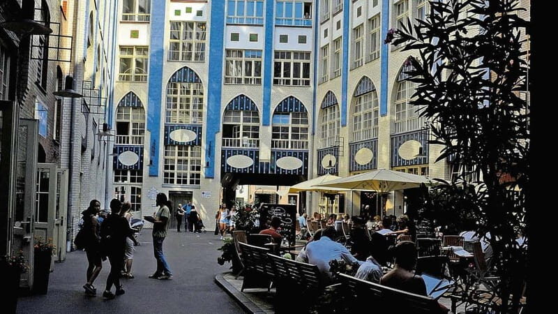 Berlin: Private City Tour - Berlin Highlights Guided Walk - Who Should Consider This Tour?