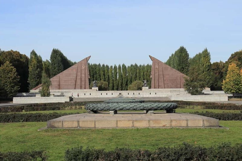 Berlin: Private Half Day Sightseeing Ride with a Local - Why Choose This Private Tour?