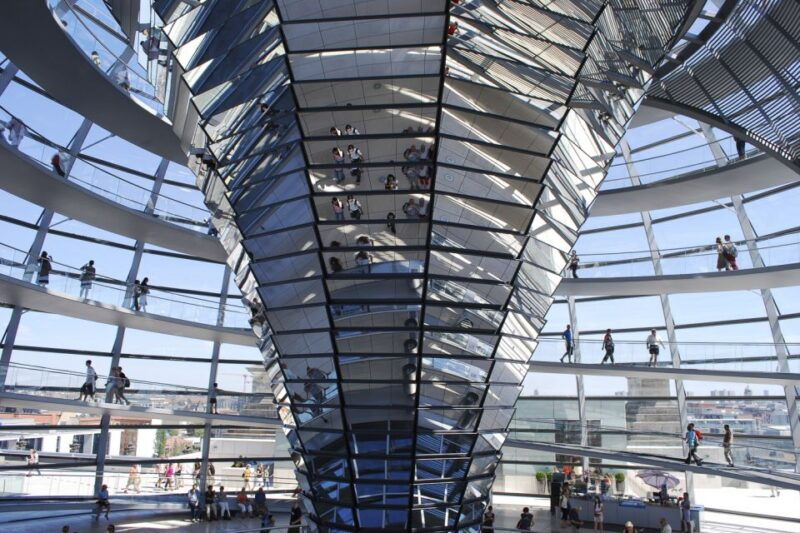 berlin-private-reichstag-and-glass-dome-tour