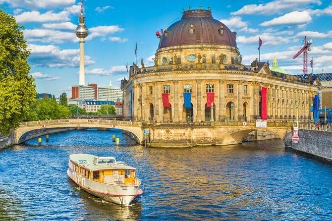 berlin-private-tour-highlights-hidden-gems-with-a-local