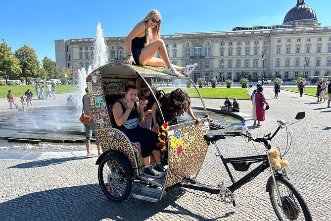 Berlin Rickshaw Tours Historical & Photo City Tour 120min - Sightseeing - Who Will Love This Tour?