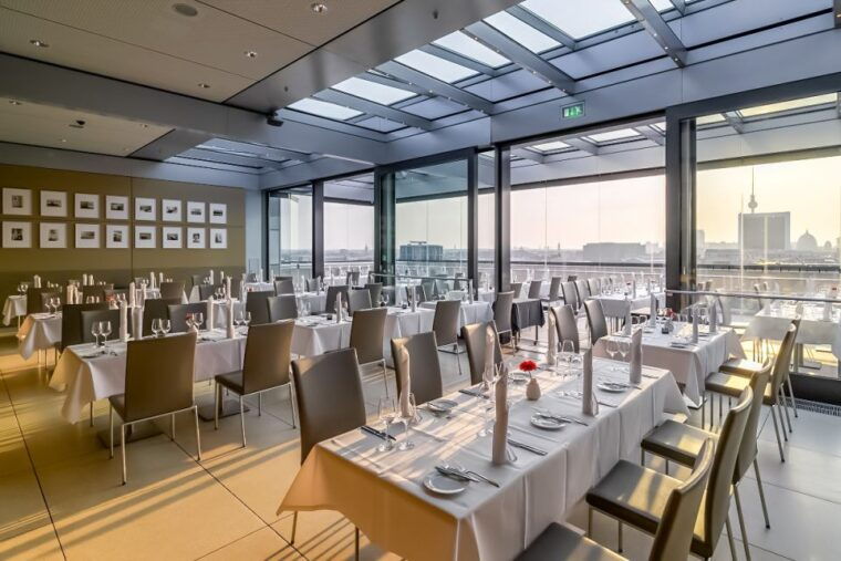 berlin-rooftop-dinner-at-the-kafer-restaurant-reichstag