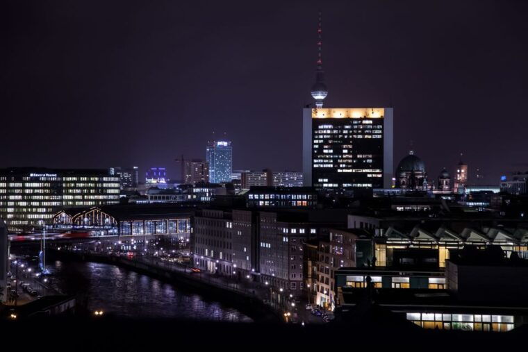berlin-rooftop-lunch-at-the-reichstags-kafer-restaurant