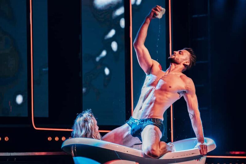 Berlin: SIXX PAXX Men´s Performing Arts Show - Who Will Love This?