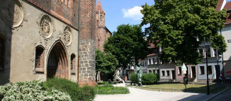 berlin-top-secret-berlin-guided-bike-tour