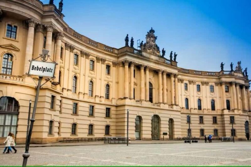 Berlin: walking tour of must-see sights - A Detailed Look at the Berlin Walking Tour
