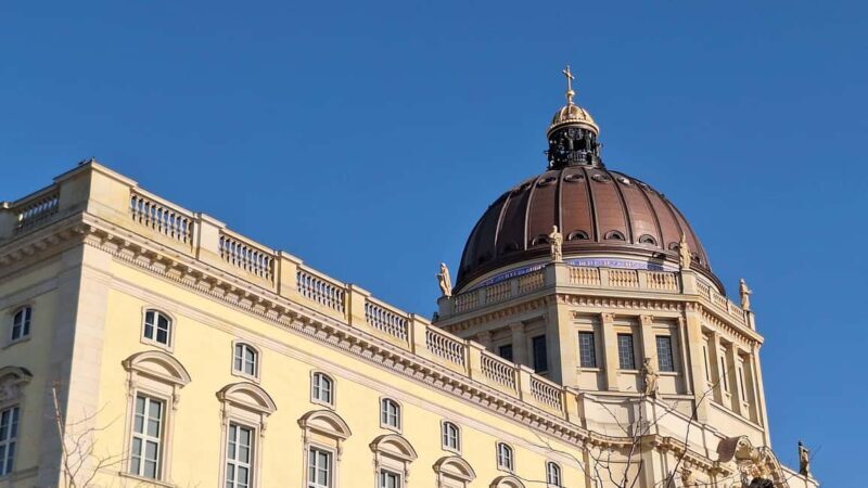 Berlin: Walking tour of the old town  TV tower, city hall, palace - Iconic Landmarks and Hidden Stories