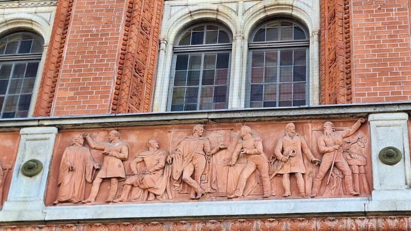 Berlin: Walking tour of the old town  TV tower, city hall, palace - Final Thoughts