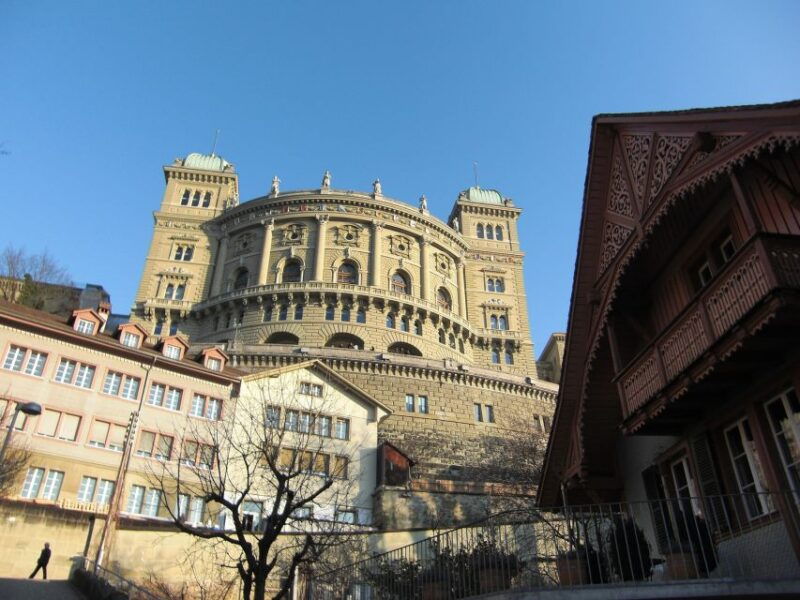 Bern Old Town - Private Historic Walking Tour - Authentic Insights from Past Reviewers