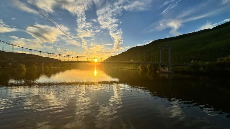 Bernkastel: 1-hour panoramic boat tour Lieser, Mülheim and back - Scenic Highlights of the Bernkastel Boat Tour