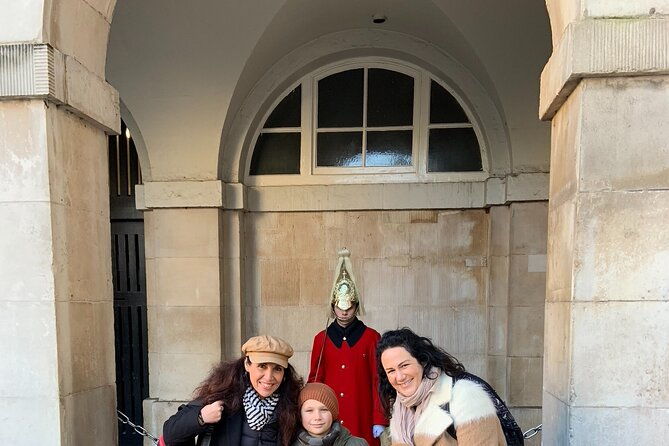 bespoke-black-cab-heathrow-layover-private-tour