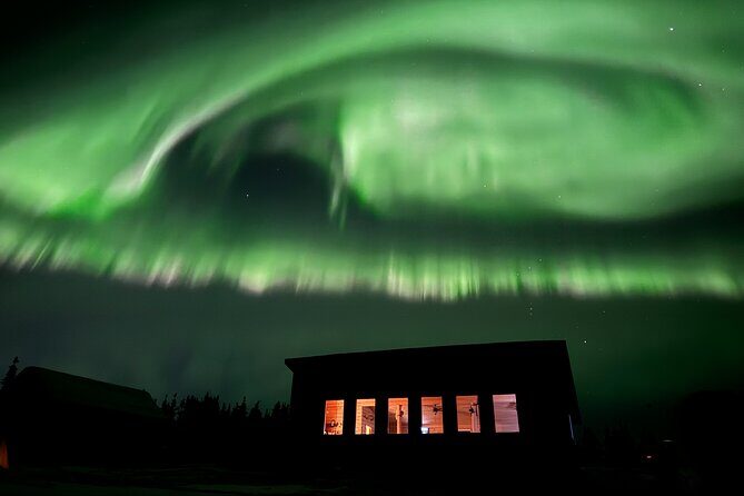 Best Alaskan Cabin Aurora Viewing with Photography @Aurora Camp - An In-Depth Look at the Aurora Camp Experience