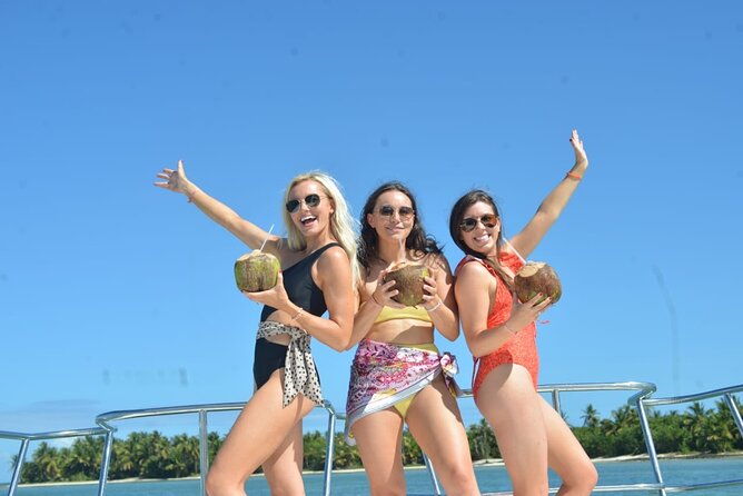 best-booze-cruise-in-punta-cana-with-open-bar