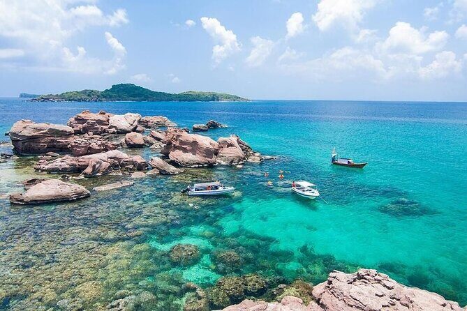 BEST Day Trip to Vinh Hy Bay Snorkeling, Fishing, Pottery Village - An In-Depth Look at the Vinh Hy Bay Day Trip