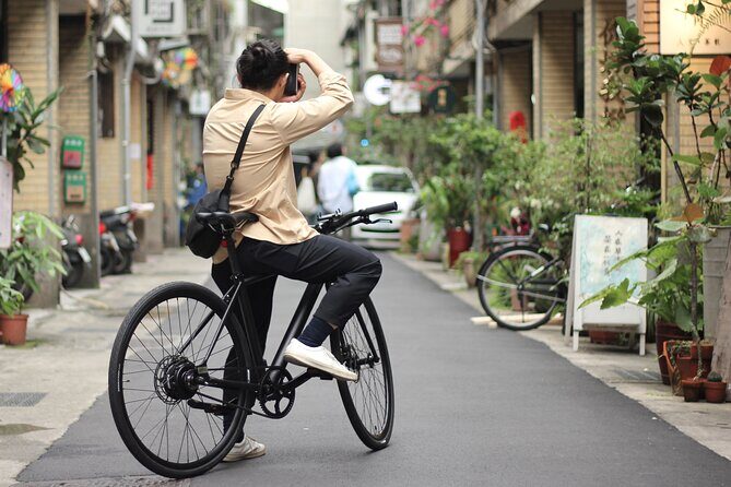 Best E-bike Cycling Tour in Taipei - Includes Local Food & Drinks - Discover Taipei in a Whole New Way with the Best E-bike Cycling Tour