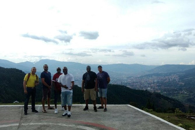 best-full-day-private-medellin-city-tour-and-boteros-plaza