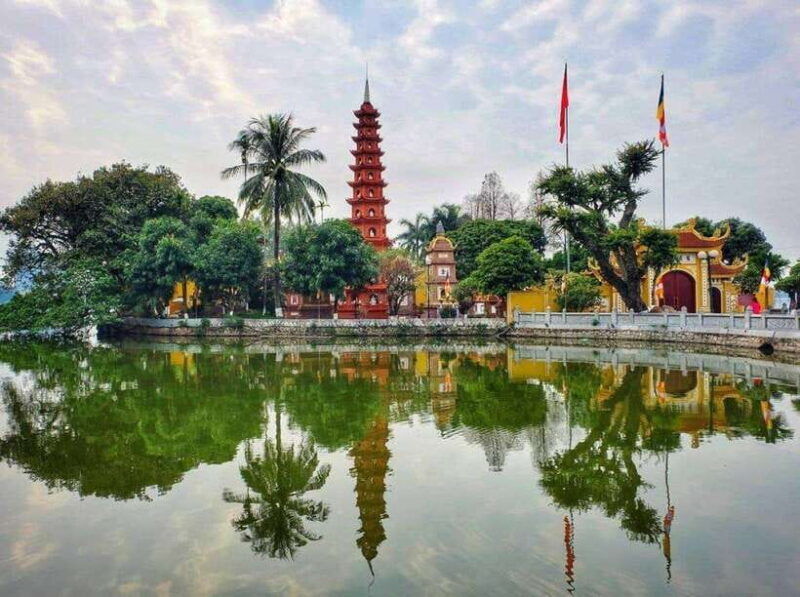 best-hanoi-city-tour-full-day-by-limousine-bus-hanoi-tour