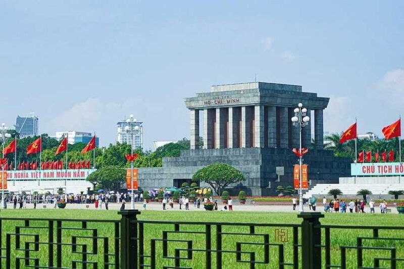 best-hanoi-city-tour-full-day-by-limousine-bus-hanoi-tour