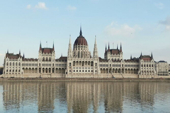 best-historical-sights-of-budapest-tour