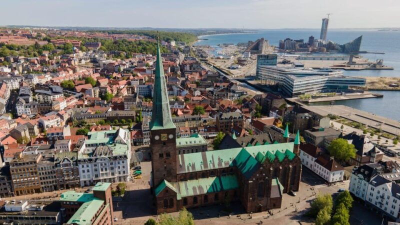 best-of-aarhus-private-walking-tour-with-a-local