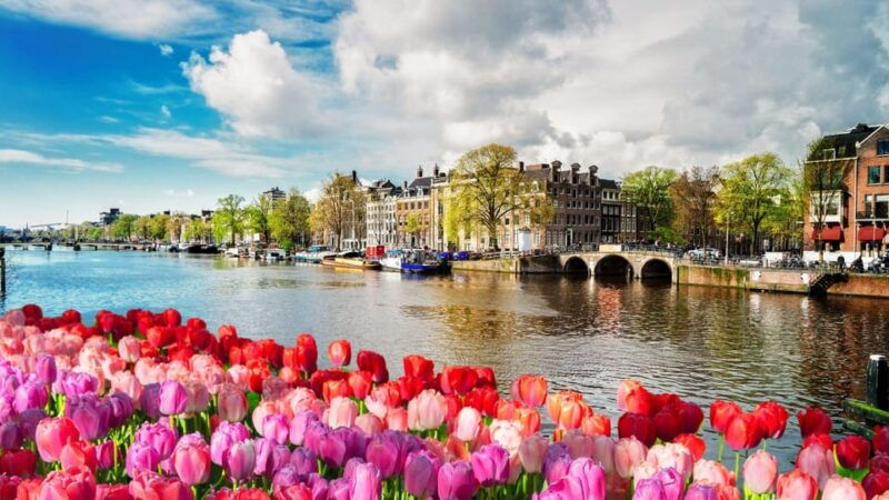 best-of-amsterdam-private-walking-tour-with-a-local