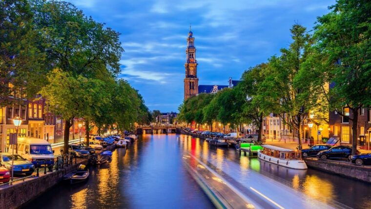 best-of-amsterdam-private-walking-tour-with-a-local