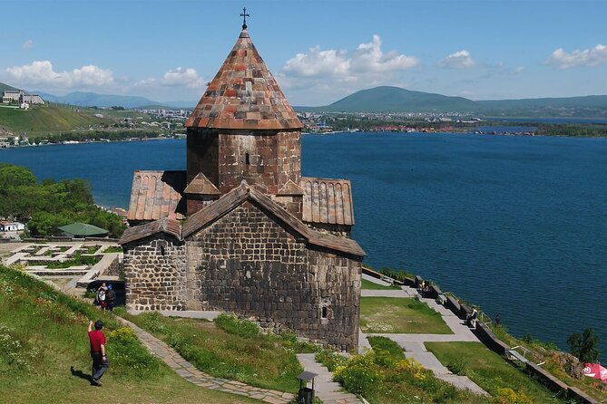 best-of-armenia-private-2-or-3-days-tour-to-yerevan-and-more