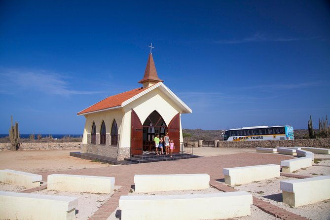 best-of-aruba-by-bus