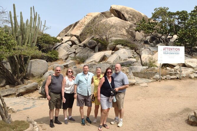 best-of-aruba-island-and-beach-tour-on-a-bus-in-aruba