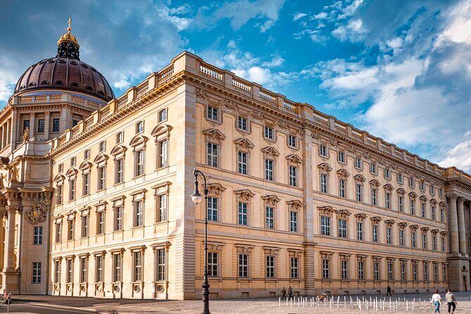 Best of Berlin HopOn HopOff Tour - Exploring the Itinerary in Detail
