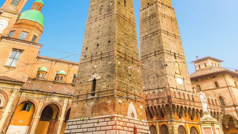 best-of-bologna-private-walking-tour-with-a-local