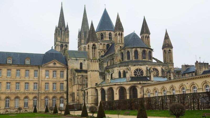 best-of-caen-private-walking-tour-with-a-local