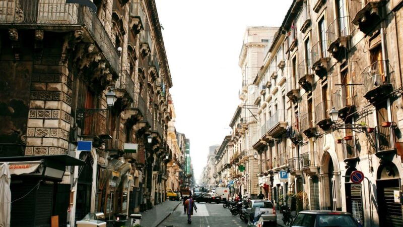 best-of-catania-private-walking-tour-with-a-local
