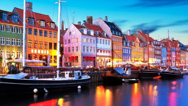 best-of-copenhagen-private-walking-tour-with-a-local