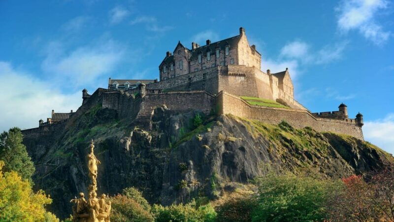 best-of-edinburgh-private-walking-tour-with-a-local