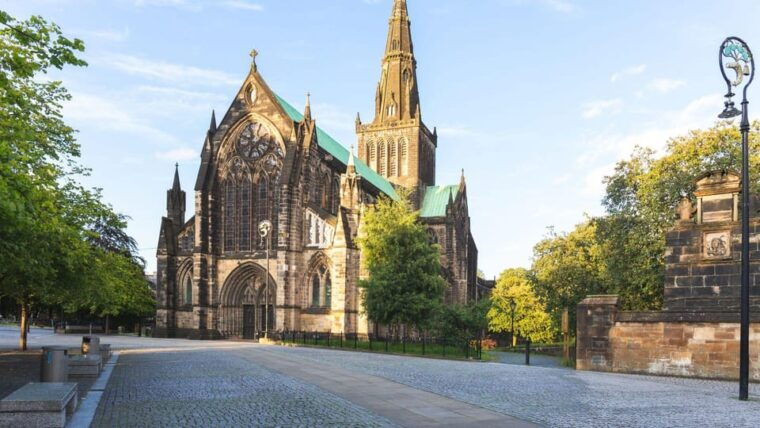 best-of-glasgow-private-walking-tour-with-a-local