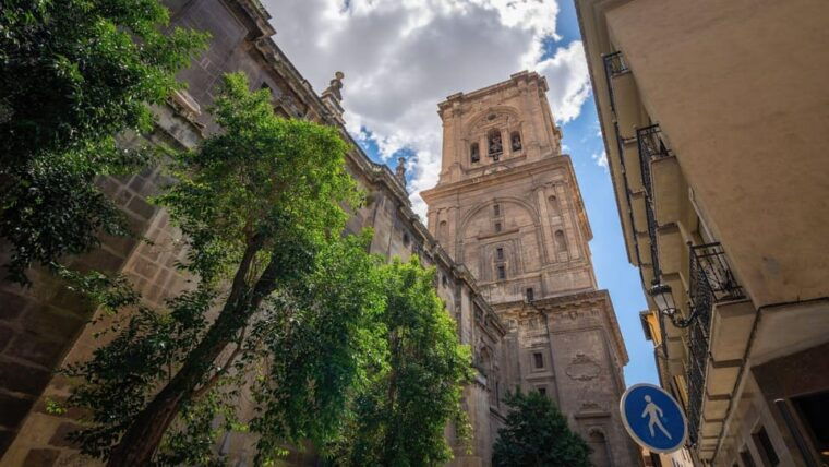 best-of-granada-private-walking-tour-with-a-local