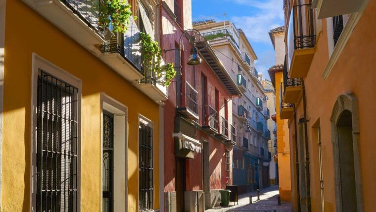 best-of-granada-private-walking-tour-with-a-local