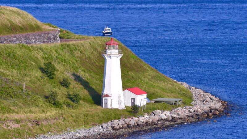 best-of-halifax-private-walking-tour-with-a-local