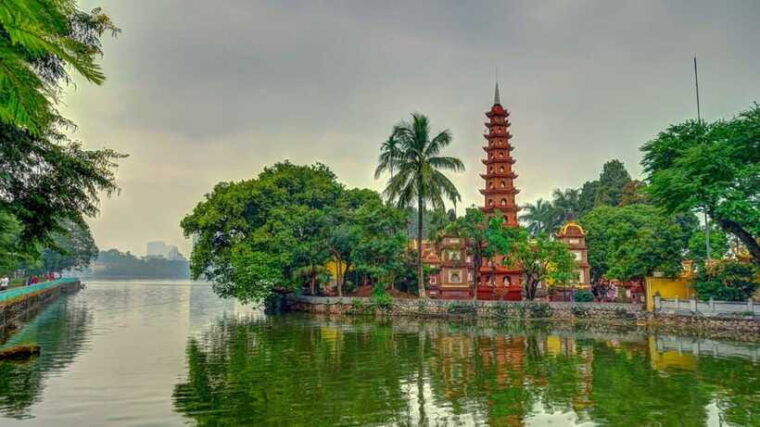 best-of-hanoi-private-walking-tour-with-a-local