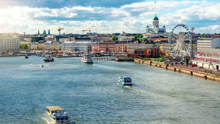 best-of-helsinki-private-walking-tour-with-a-local